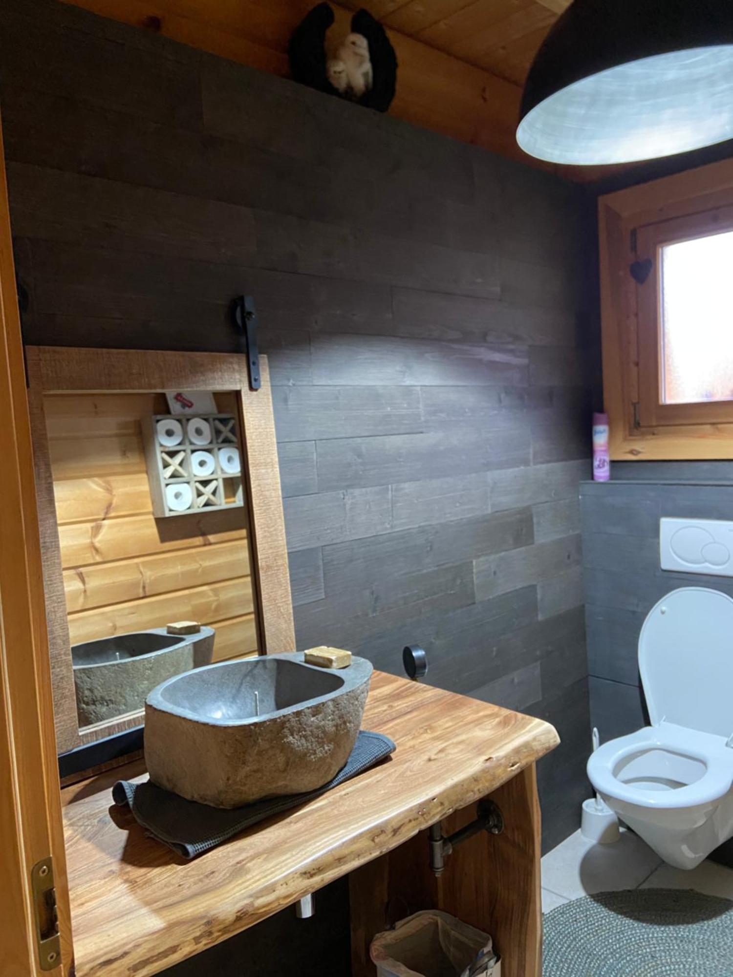 Les Savagnieres - Chambre Chez L Habitant Saint-Imier Exteriör bild